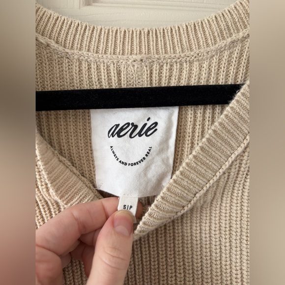 Small Beige Aerie Sweater - Picture 2 of 5